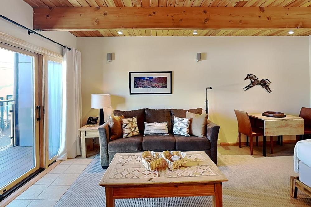 Timberline Condominiums Studio Deluxe Unit 215